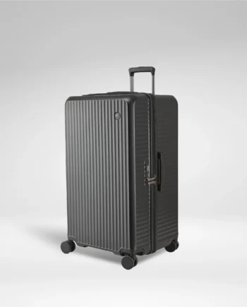 Airways Southland Trunk Black 26"