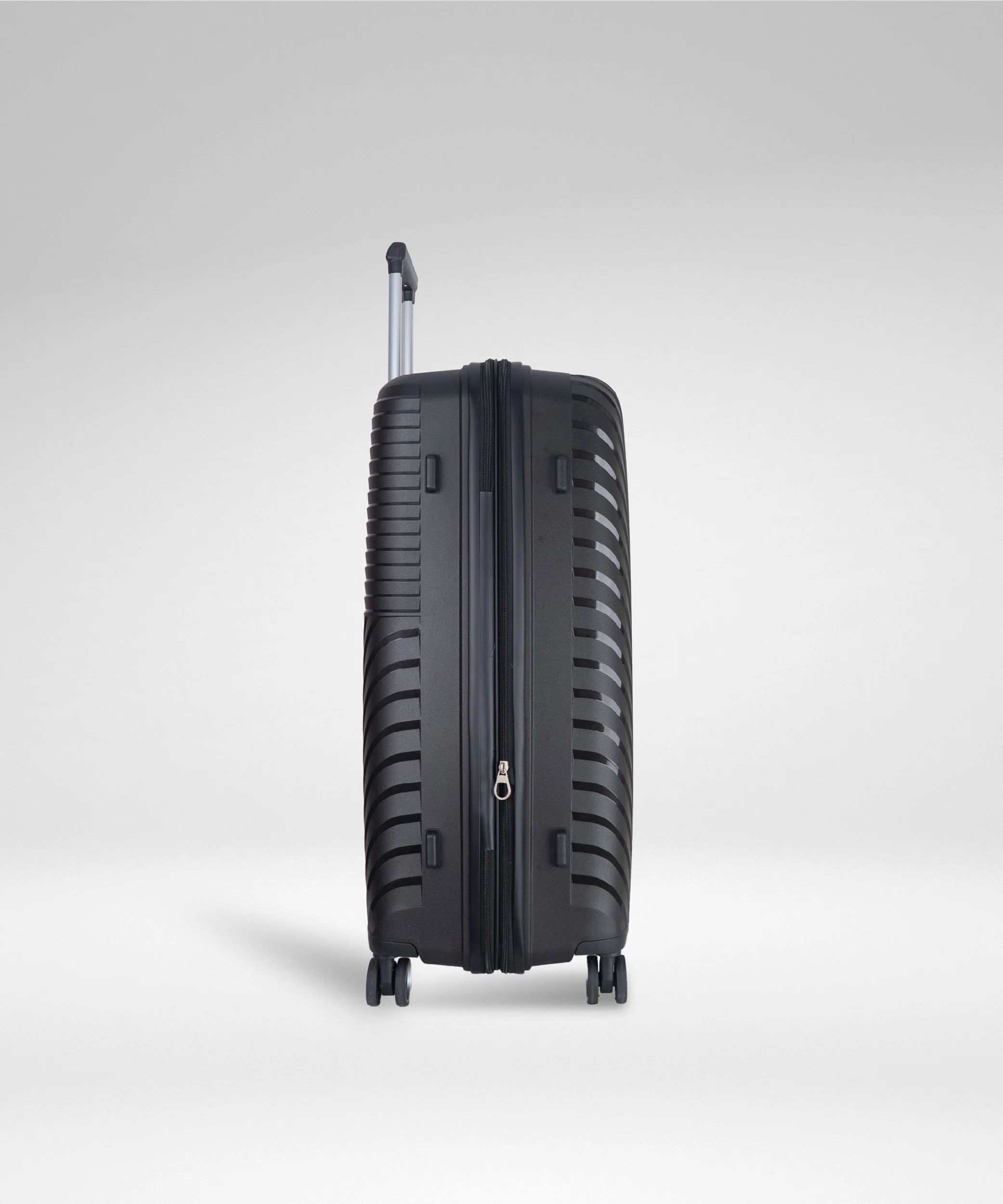 Terminal Trego Black 24"
